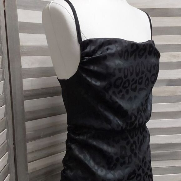 59 - Women's sleeveless ruched side bodycon dress,  | Wild Fable | Medium - Picture 4 of 15